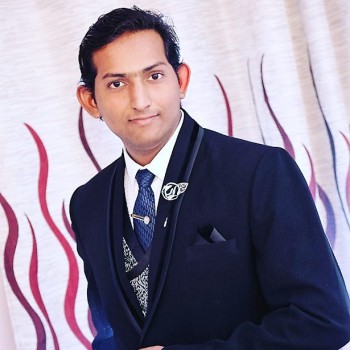 AKSHAY MANGLA
